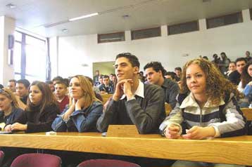 Σε απεργιακή ετοιμότητα και πάλι ο χώρος της Παιδείας