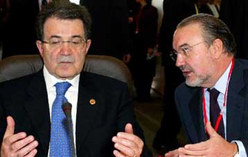 Πιστή τήρηση της δημοσιονομικής πειθαρχίας ζητά η Κομισιόν από τους «15»