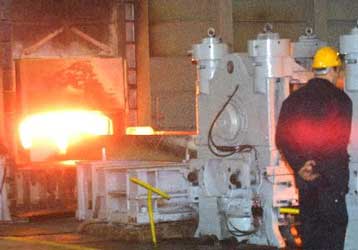 Μείωση 2,7% σημείωσε η βιομηχανική παραγωγή το Φεβρουάριο