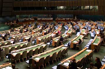 Αναθεώρηση των κυρώσεων κατά του Ιράκ αποφάσισε το Συμβούλιο Ασφαλείας