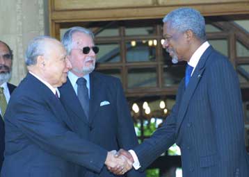 Ικανοποίηση Κληρίδη από τη συνάντηση με τον Κόφι Ανάν την Τετάρτη