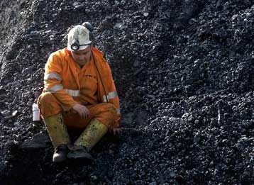 Τουλάχιστον τρεις νεκροί και τέσσερις τραυματίες από έκρηξη σε ορυχείο της Ρουμανίας