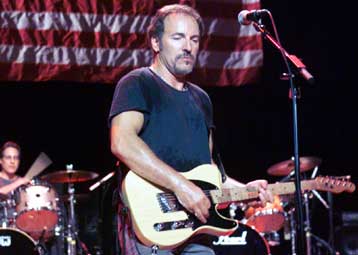 Πιέσεις για να θέσει υποψηφιότητα για την αμερικανική Γερουσία δέχεται ο Σπρίνγκστιν