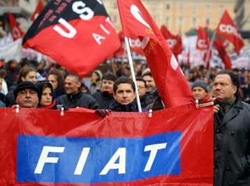 Σε 3.000 απολύσεις ανακοίνωσε ότι προχωρά η Fiat