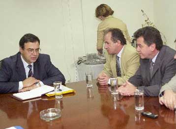 Σε θέσπιση ρήτρας για πλεονασματική λειτουργία του ΙΚΑ συμφώνησαν Χριστοδουλάκης-ΓΣΕΕ