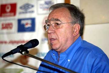 Στη Ν.Σμύρνη ο Ολυμπιακός για το πρωτάθλημα της Α εθνικής, ανακοίνωσε ο Σ.Κόκκαλης