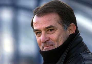 Έγινε το πρώτο βήμα σε συνάντηση Μπάγεβιτς-Ψωμιάδη