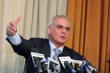 Νωρίς ακόμα για να κριθεί η έκβαση των δημοτικών εκλογών, τονίζουν στελέχη του ΠΑΣΟΚ