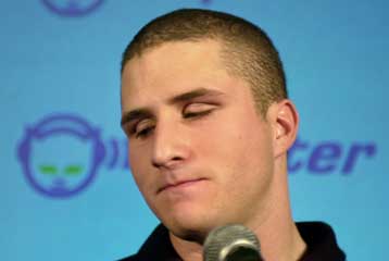 Ο όμιλος Bertelsmann εξαγοράζει τη Napster έναντι 8 εκατ. δολαρίων