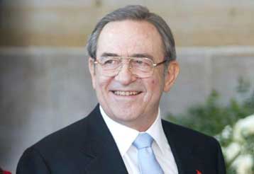 Επίκειται ταξίδι του Κ.Γλίξμπουργκ στην Ελλάδα, σύμφωνα με την Sunday Telegraph