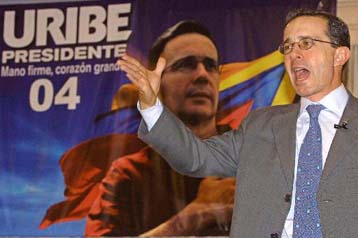 Έκταση ίση με την Αγγλία ζητούν οι Κολομβιανοί αντάρτες για να επανέλθουν στο διάλογο