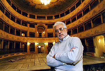 Ενοχλήσεις στην ιταλική κυβέρνηση προκαλεί παράσταση αριστοφανικής κωμωδίας