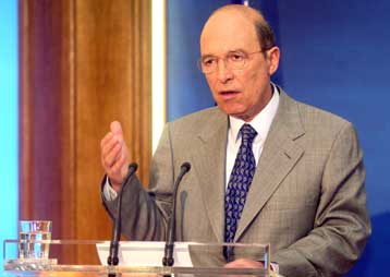 Η καταπολέμηση της διαφθοράς στο Δημόσιο στόχος της κυβέρνησης, είπε ο Κ.Σημίτης