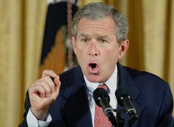 Επιμένει στο εμπάργκο κατά τη Κούβας ο Τζορτζ Μπους