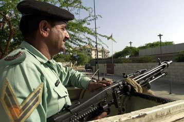 Με όλα τα μέσα θα απαντήσει το Πακιστάν, σε περίπτωση επίθεσης από την Ινδία