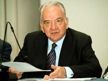 Σε εγρήγορση κάλεσε τις τράπεζες ενόψει των επερχόμενων προκλήσεων ο Θ.Καρατζάς