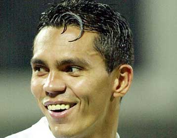 Έκλεισε και το τυπικό μέρος της συμφωνίας με Ζιοβάνι