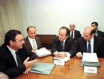 Κρίσιμη συνάντηση Χριστοδουλάκη με ΓΣΕΕ-ΣΕΒ για το ασφαλιστικό