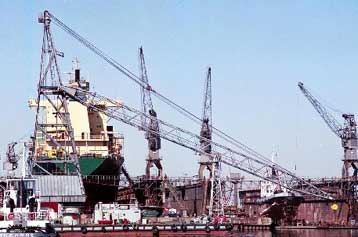 Νέα αναβολή στην πώληση των Ναυπηγείων Σκαραμαγκά – Την Τρίτη «κλείνει» η συμφωνία