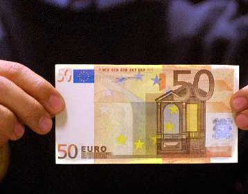 Απρόσμενη άνοδο σημείωσαν οι καταναλωτικές δαπάνες στη Γαλλία τον Απρίλιο