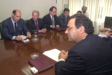 Προς συμφωνία βαίνουν κυβέρνηση-ΓΣΕΕ-ΣΕΒ για τη χρηματοδότηση του ασφαλιστικού