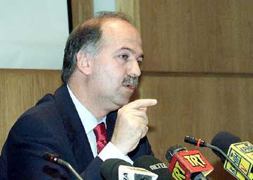 Απρόσμενα φορολογικά έσοδα από ΔΕΗ και ΟΠΑΠ θα ενισχύσουν τον προϋπολογισμό