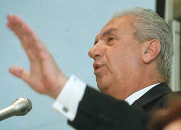 Ορατή η αποχώρηση Ζαχουδάνη με δωρεά των μετοχών Κοντομηνά στον ΑΣΑρης