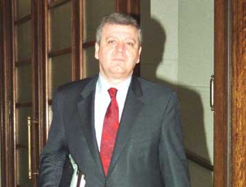 Ξεκίνησε στη Βουλή η συζήτηση των άρθρων του ν/σ περί βασικού μετόχου σε ΜΜΕ