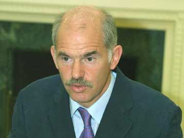 Ευρωάμυνα και ευρωζώνη στο επίκεντρο των συνομιλιών Γ.Παπανδρέου – Στιβ Χάντλεϊ