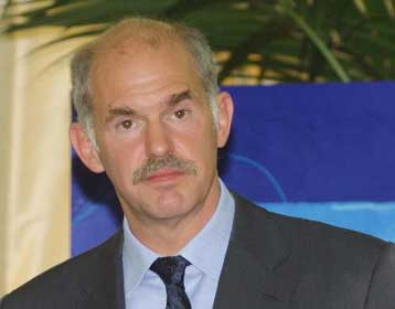 Πιέσεις από ΗΠΑ στο Γιώργο Παπανδρέου για συμφωνία στον ευρωστρατό