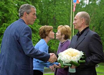 Δεν θα βοηθήσουμε το Ιράν να αποκτήσει πυρηνικά όπλα, δήλωσε ο Πούτιν