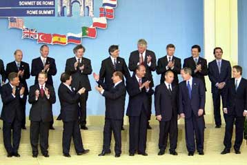 Ο Ψυχρός Πόλεμος αποτελεί παρελθόν, αλλά το μέλλον του ΝΑΤΟ είναι αβέβαιο