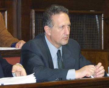 Αλλάζει η διάταξη για τις τηλεοπτικές προεκλογικές εμφανίσεις των υποψήφιων βουλευτών