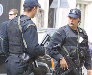 Παραμένουν στην ΕΛ.ΑΣ. οι ειδικοί φρουροί και οι συνοριοφύλακες