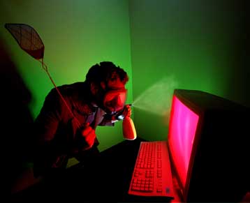 Χάκερ εισέβαλε σε διαδικτυακό κατάστημα ηλεκτρονικών, και υπέκλεψε στοιχεία πελατών