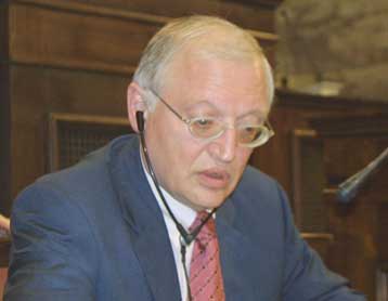 Συγκεκριμένα μέτρα για τα ανθρώπινα δικαιώματα ζητά από την Τουρκία ο Φερχόιγκεν