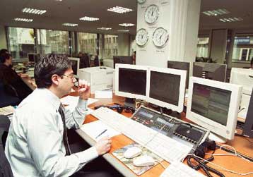 Κίνδυνος για τις εξαγωγές ή βραβείο για την ανάκαμψη το ράλι του ευρώ;