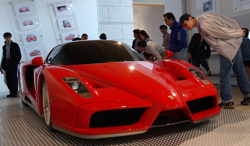 Σχέδια για πώληση μετοχών της Ferrari από τη Fiat Auto