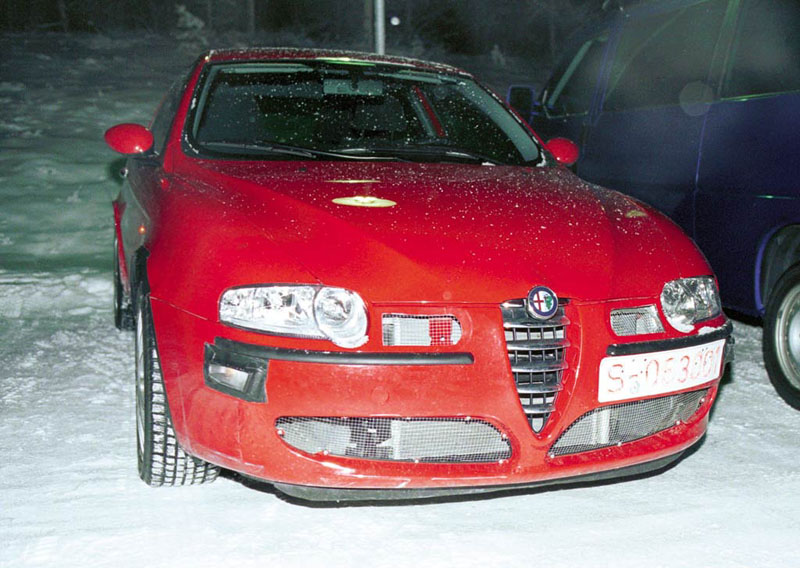 Ταχύτερη από το VW Golf R32 η Alfa 147 GTA!