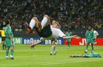 Η Γερμανία αφεντικό του 5ου ομίλου με περίπατο 8-0 επί της Σ.Αραβίας