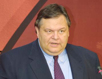 Η ήττα του ΠΑΣΟΚ στους μεγάλους δήμους θα βαρύνει και την Αριστερά, λέει ο Ευ.Βενιζέλος