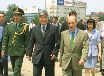 Στο Πεκίνο βρίσκεται από το μεσημέρι της Κυριακής ο Κώστας Σημίτης