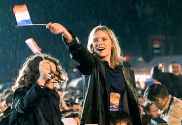 Προβάδισμα στη γαλλική κεντροδεξιά δίνει νέα δημοσκόπηση – Στο 13% ο Λεπέν