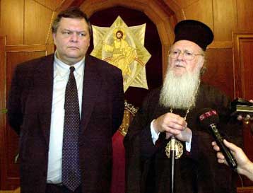 Με θεία λειτουργία στο Φανάρι ολοκληρώθηκε η επίσκεψη Βενιζέλου στην Κωνσταντινούπολη