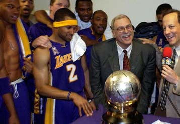 Στην παράταση νίκησαν οι Λέικερς τους Κινγκς και προκρίθηκαν στον τελικό του ΝΒΑ