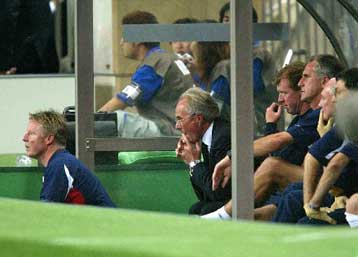 Σκληρή κριτική στην Αγγλία του Έρικσον από τον βρετανικό τύπο