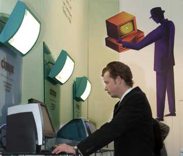 Πρόταση αναδιοργάνωσης της Διαδικτυακής Επιτροπής Απόδοσης Ονομάτων και Αριθμών