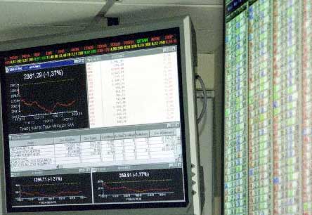 Πτωτικές τάσεις επικρατούν στο ΧΑΑ τη Δευτέρα