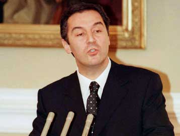 Ο Μ.Τζουγκάνοβιτς απορρίπτει εκ νέου τις κατηγορίες για διασυνδέσεις του με τη Μαφία