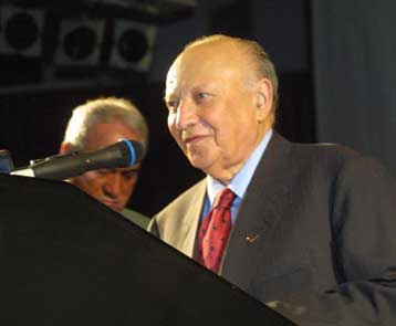 Επαφές Κληρίδη στην Κοπεγχάγη εν όψει της ανάληψης από τη Δανία της προεδρίας της ΕΕ